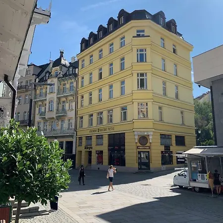 Karlsbad Prestige Apartment Exterior photo